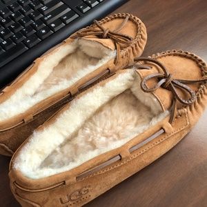 UGG Dakota Chestnut Slipper Size 8